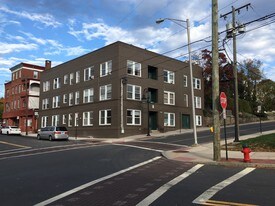 267-269 Main St in Bristol, CT - Building Photo