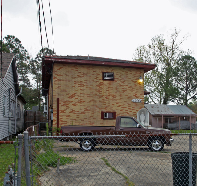 1203 Claiborne Dr in New Orleans, LA - Building Photo - Building Photo