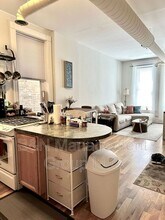 2337 N Janssen Ave in Chicago, IL - Building Photo - Building Photo