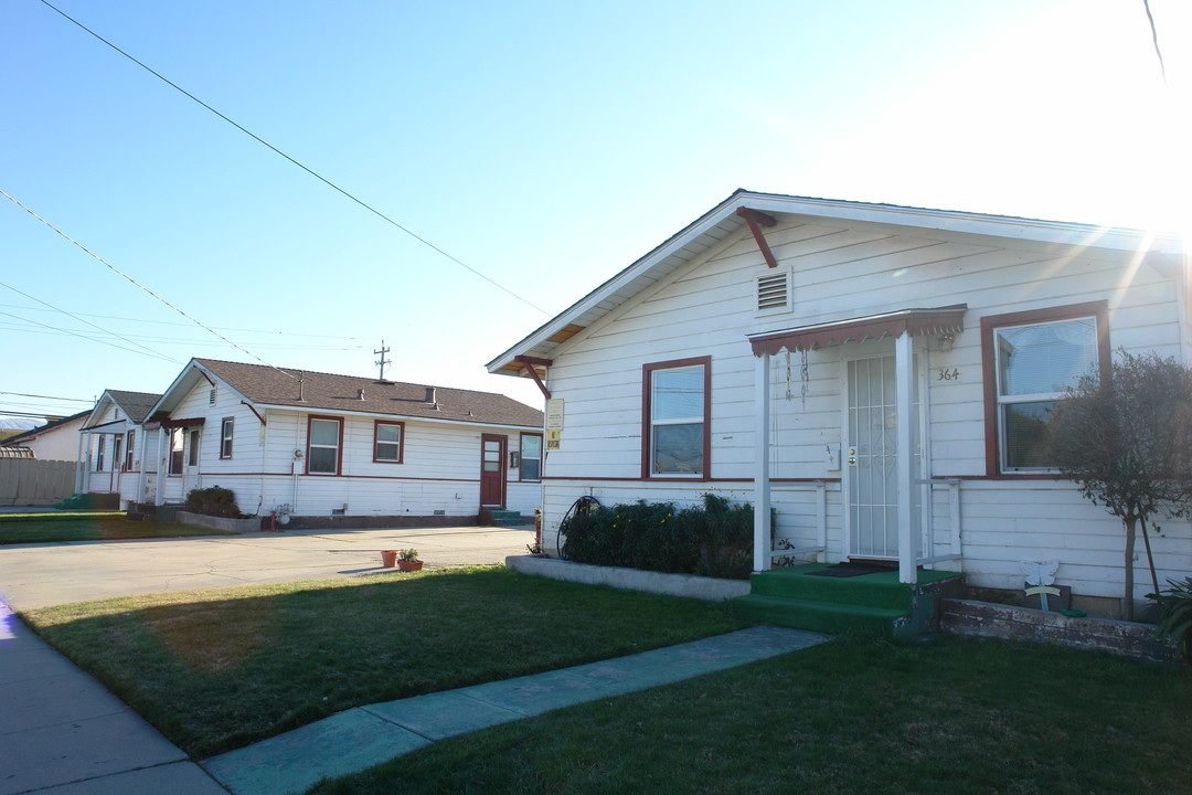 364-368 Cross Ave in Salinas, CA - Building Photo