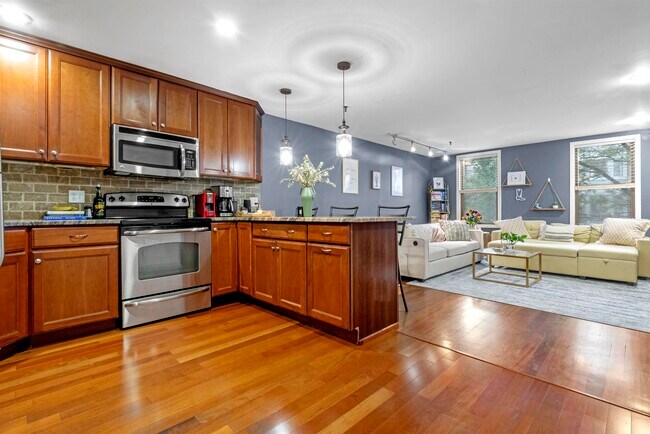84 Monroe St in Hoboken, NJ - Building Photo - Building Photo