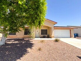 11438 E 26th Pl in Yuma, AZ - Building Photo