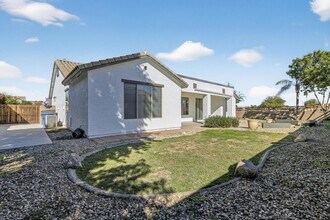 18711 E Raven Dr in Queen Creek, AZ - Building Photo - Building Photo