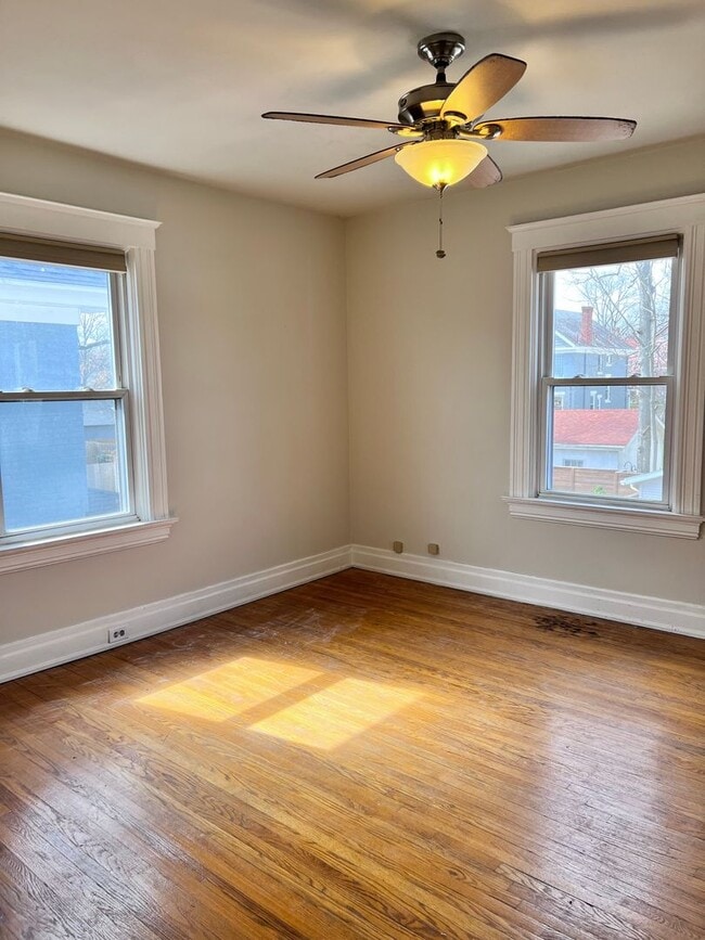 3559 Edwards Rd in Cincinnati, OH - Building Photo - Building Photo