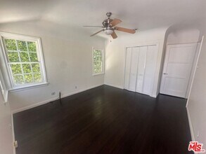 4715 Camellia Ave in Los Angeles, CA - Building Photo - Building Photo