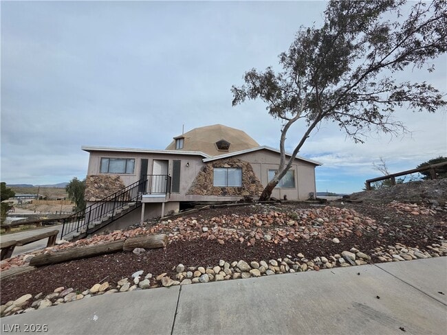 property at 1427 San Felipe Dr