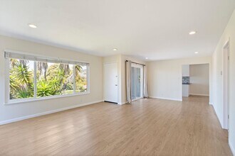 5306 Bayview Ave in Richmond, CA - Building Photo - Building Photo
