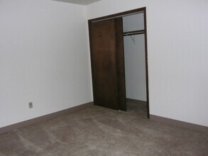 1940 Marthas Vineyard Cir in Anchorage, AK - Building Photo - Building Photo
