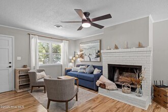 201 Loma Linda Dr in Cape Carteret, NC - Foto de edificio - Building Photo