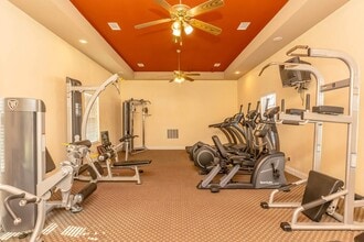 The Retreat at Pineview in Valdosta, GA - Foto de edificio - Building Photo