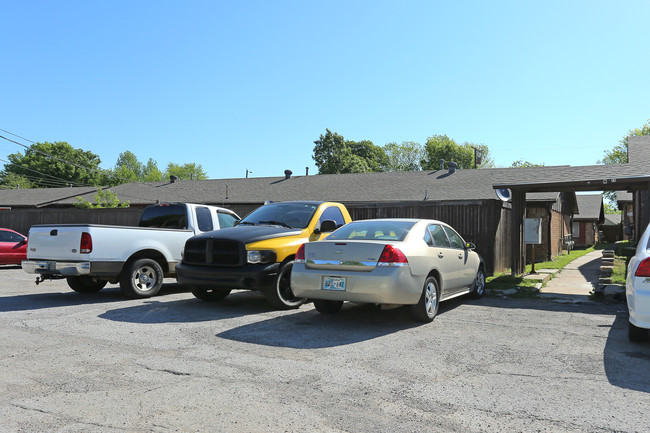 Patio Condominiums in Broken Arrow, OK - Building Photo - Building Photo