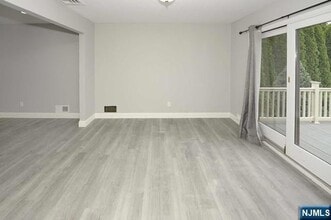 14-18 Prospect Avenue Unit 1X in Fair Lawn, NJ - Foto de edificio - Building Photo