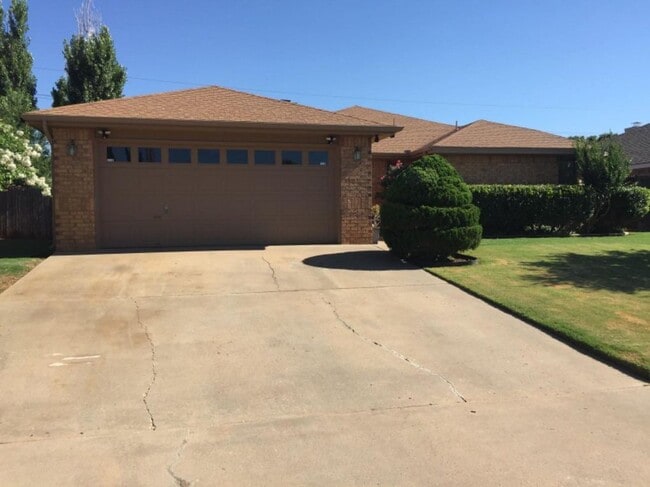 6031 73rd St in Lubbock, TX - Foto de edificio - Building Photo