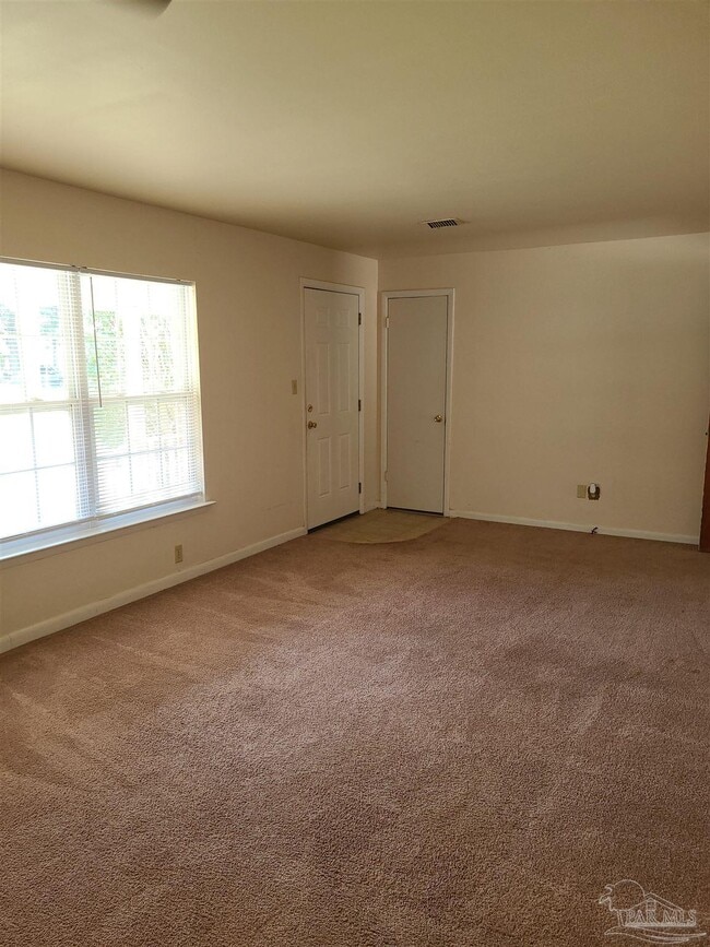 670 Carlton Rd in Pensacola, FL - Building Photo - Building Photo