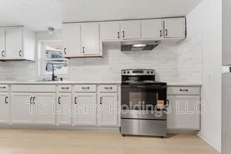 16 Flint St in Clarksburg, WV - Building Photo - Building Photo