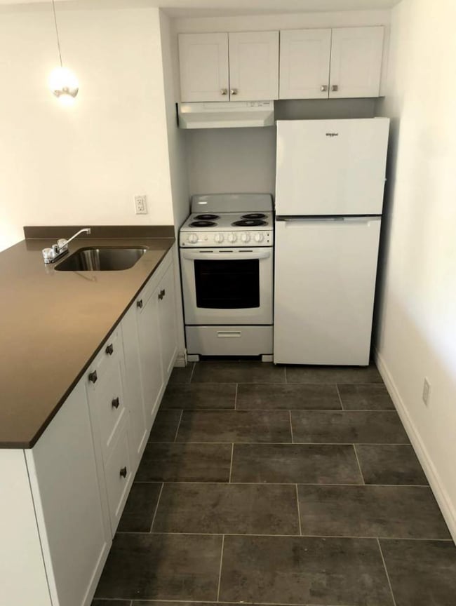property at 625 Borthwick Ave
