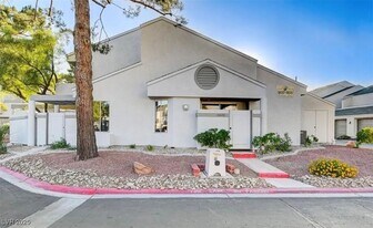 5600 Orchard Ln in Las Vegas, NV - Building Photo