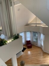 1142 W Wolfram St, Unit 2 in Chicago, IL - Building Photo - Building Photo