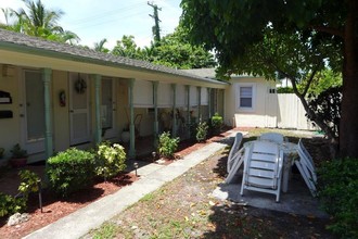 1633 NE 4th Pl in Fort Lauderdale, FL - Building Photo - Building Photo