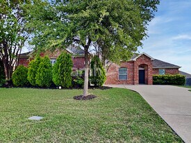 6421 Quail Valley Dr in Midlothian, TX - Building Photo