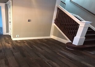 712 S Osteopathy Ave, Unit M in Kirksville, MO - Foto de edificio - Building Photo