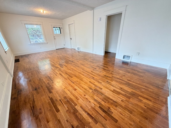 840 Martin St