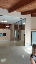 2675 Parkview Dr S in Hallandale Beach, FL - Building Photo - Building Photo