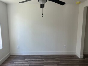 201 Eastwood St in Houston, TX - Building Photo - Building Photo