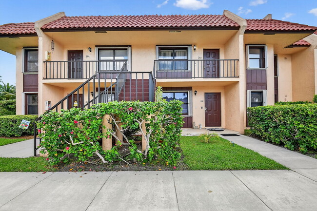 property at 5985 Forest Hill Blvd