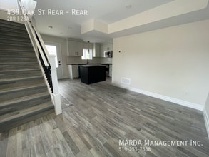 435 Oak St in Windsor, ON - Building Photo - Building Photo