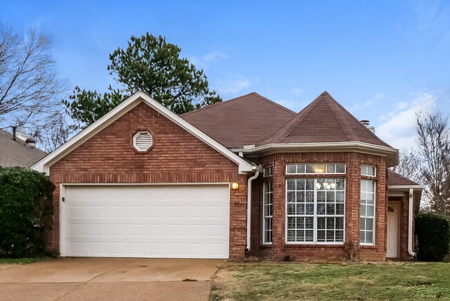 property at 3158 Clubview Cove N