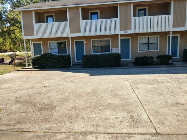 property at 1511 Medland Rd NW