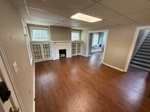 1815 Nicholasville Rd in Lexington, KY - Building Photo - Building Photo