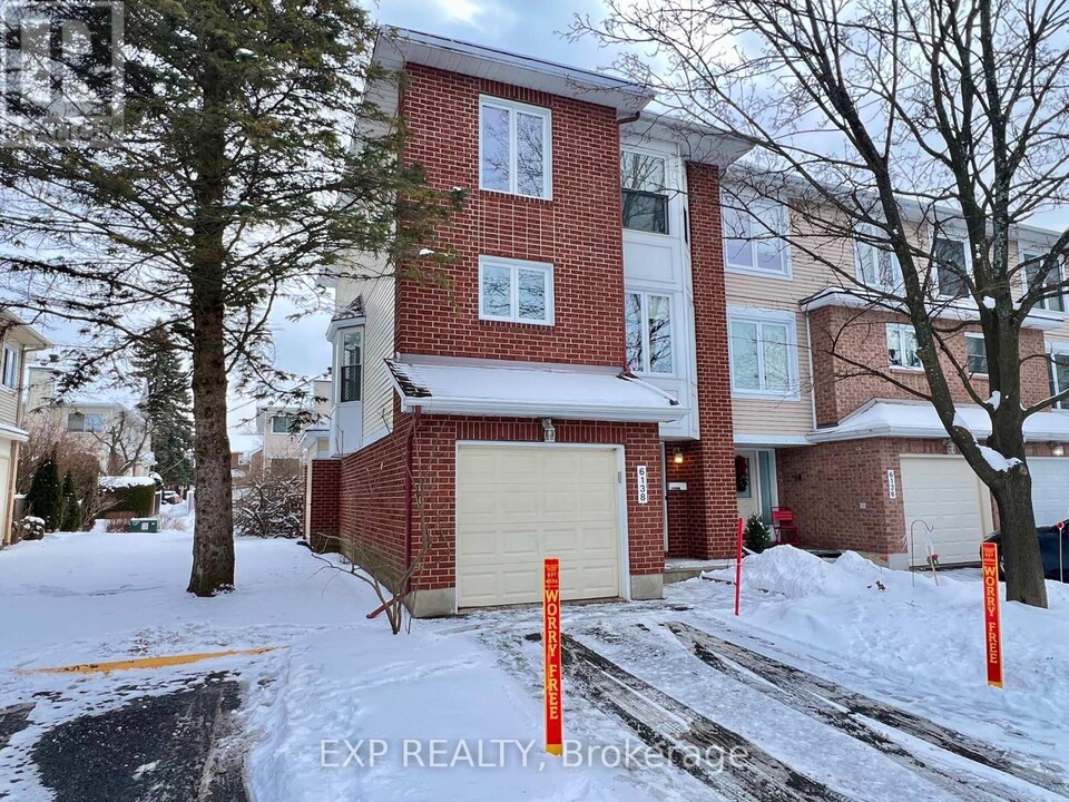 6138-6138 Heritage Park Crescent in Ottawa, ON - Building Photo