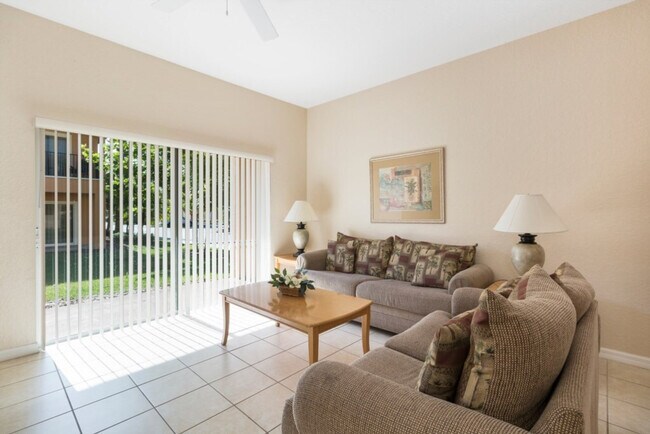 2705 Roadster Ln in Kissimmee, FL - Building Photo - Building Photo