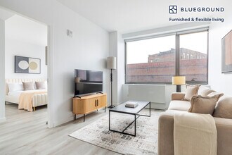 77 Commercial St, Unit SI FL4-ID2048 in Brooklyn, NY - Foto de edificio - Building Photo