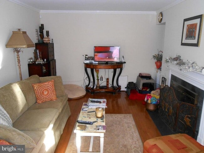 9817 Pebble Weigh Ct in Burke, VA - Building Photo - Building Photo