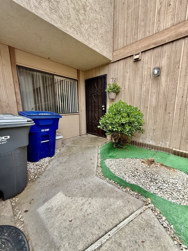 2951 Plaza Miguel in Bonita, CA - Building Photo - Building Photo