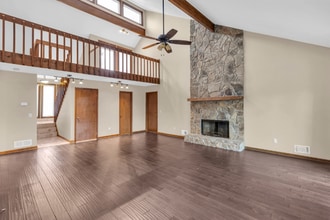 1616 Maple Ridge Dr in Suwanee, GA - Building Photo - Building Photo