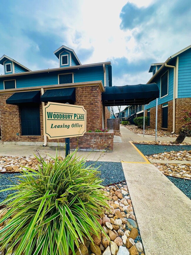 Woodbury Place Apartments