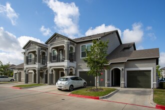 Century Travesia in Austin, TX - Foto de edificio - Building Photo