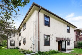 969 St Clair Ave in St. Paul, MN - Building Photo - Building Photo