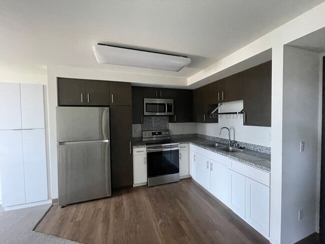 property at 988 Halekauwila St