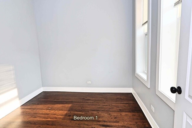 2858 S St Louis Ave in Chicago, IL - Building Photo - Building Photo