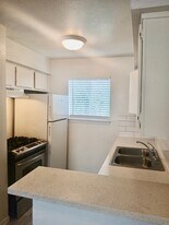 7818 Calhoun Rd, Unit 8 in Houston, TX - Building Photo