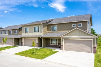 The Commons at Greenway Park in Waukee, IA - Foto de edificio - Building Photo