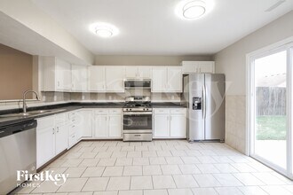 5722 Brobeck Ct in Indianapolis, IN - Building Photo - Building Photo