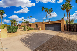 6729 E Eugie Terrace in Scottsdale, AZ - Building Photo - Building Photo