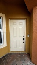 14351 SW 10th St in Pembroke Pines, FL - Foto de edificio - Building Photo