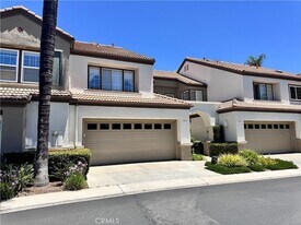 26250 Solrio in Mission Viejo, CA - Building Photo